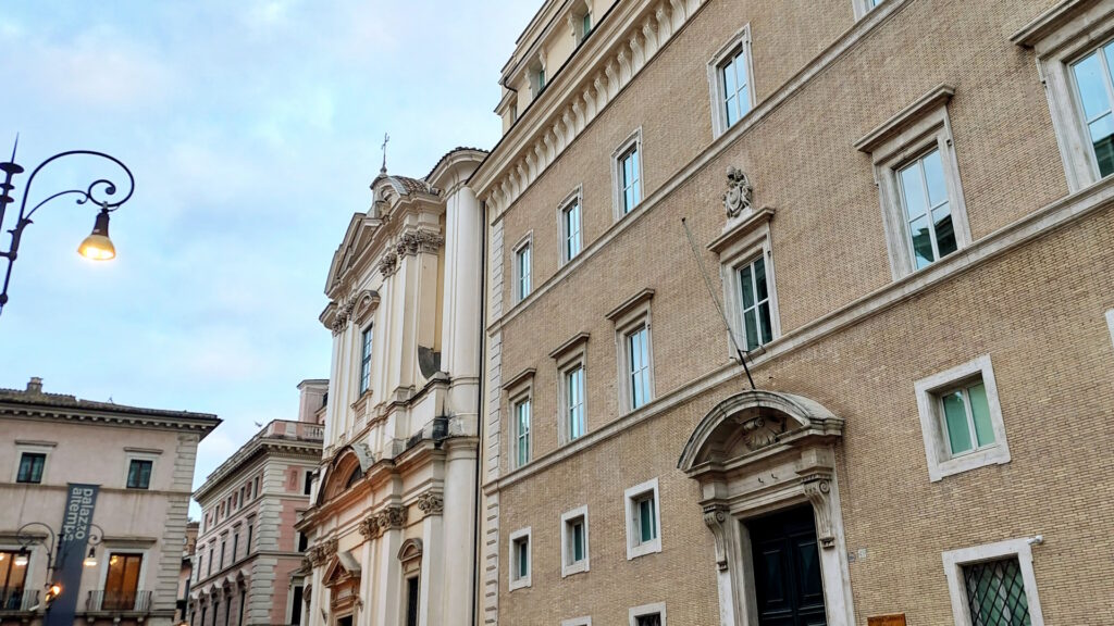 Basílica de Sant'Apollinare Roma es uno de los posibles escenarios de la desaparición de Emanuela Orlandi