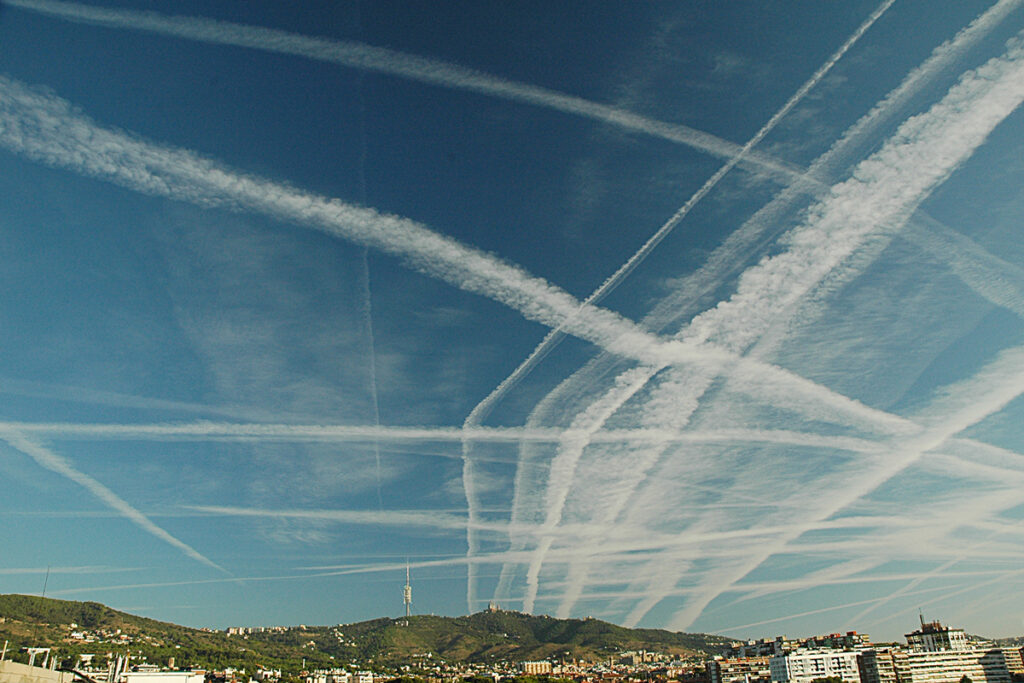 Estelas de condensación vs chemtrails